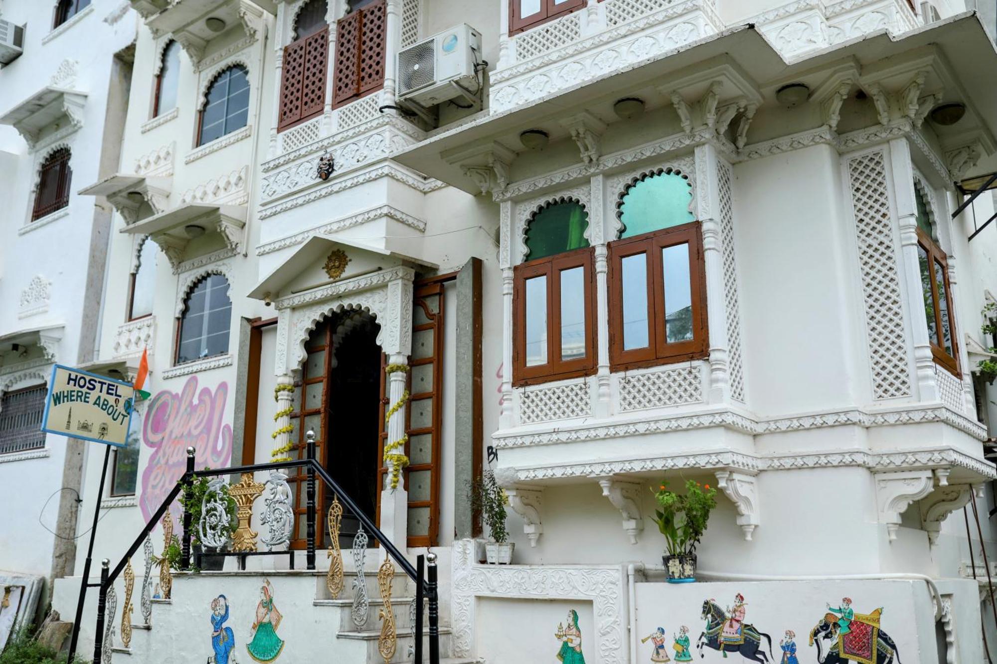 Hostel Whereabout
